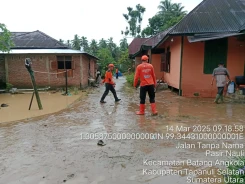 Banjir Surut, Pengungsi di Tapanuli Selatan Kembali ke Rumah